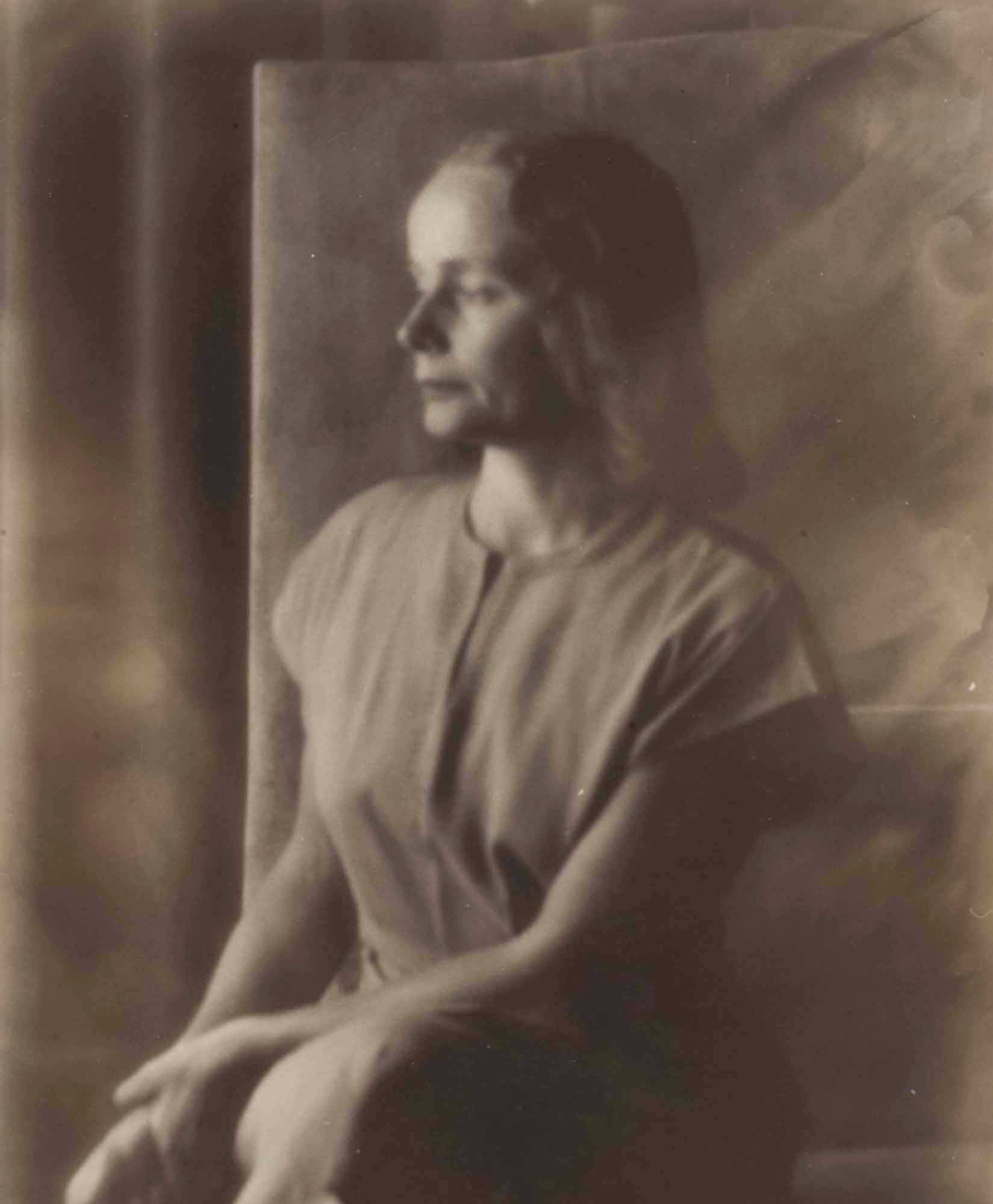 Betty Parsons, 1948, Gelatin silver print, 12 7/8 x 10 1/4 in. (32.5 x 26 cm)
– The Richard Pousette-Dart Foundation