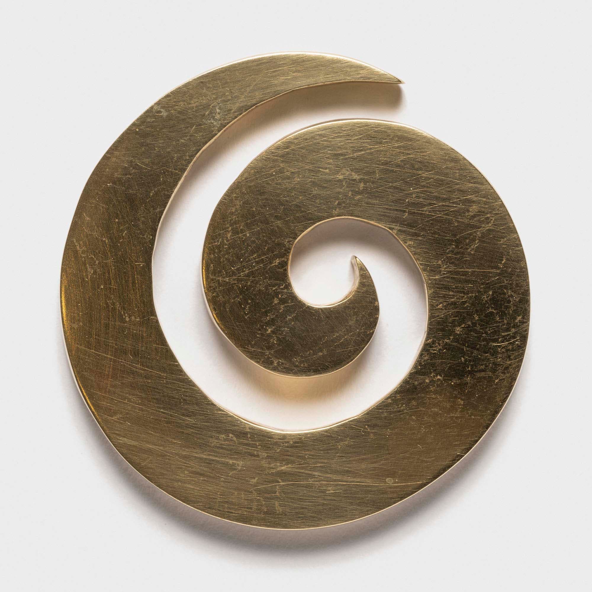 Brass #23, 1989, Hand-cut brass, 3 1/8 x 3 x 1/4 in. (7.8 x 7.6 x 0.6 cm)
– The Richard Pousette-Dart Foundation